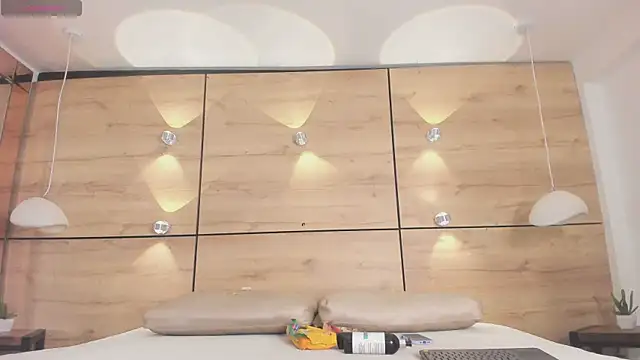 alika brown  online show from March 30, 4:02 am