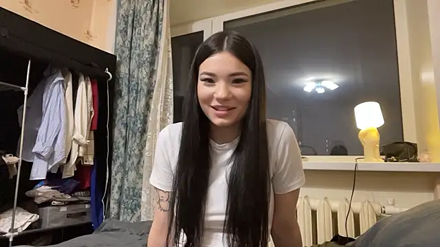 Snapshot of JiBinz chatting on March 12, 4:35 pm JiBinz online show from March 12, 4:35 pm