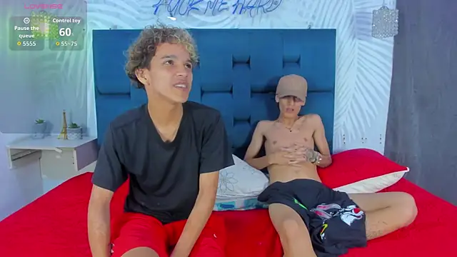 Snapshot of Only3Trio chatting on March 22, 6:17 am Only3Trio online show from March 22, 6:17 am