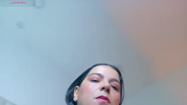 Snapshot of ScarletRause chatting on July 17, 12:01 pm ScarletRause online show from July 17, 12:01 pm