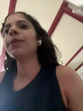 karlatiburcio online show from June 9, 3:12 pm