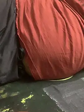 Snapshot of urb0nd chatting on March 26, 3:39 pm urb0nd online show from March 26, 3:39 pm