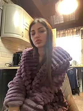 Snapshot of GlamXX chatting on March 19, 9:57 am GlamXX online show from March 19, 9:57 am