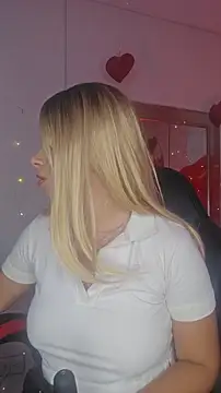 Snapshot of Im__sophie chatting on March 18, 5:27 pm Im sophie online show from March 18, 5:27 pm