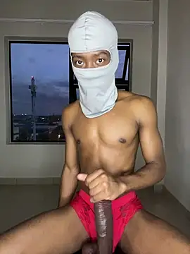 Snapshot of RoyaltyRox chatting on March 29, 4:29 pm RoyaltyRox online show from March 29, 4:29 pm