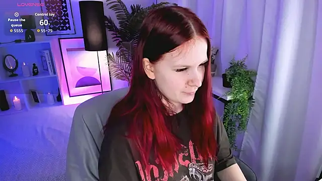 DorothyDorr online show from March 23, 8:35 pm