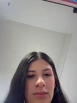 Snapshot of MiaCamille_ chatting on April 12, 6:57 pm MiaCamille online show from April 12, 6:57 pm