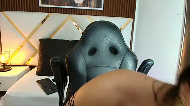 Snapshot of Sluttyysucker_ chatting on March 26, 12:11 pm Sluttyysucker online show from March 26, 12:11 pm