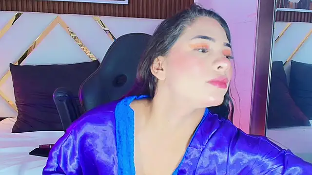 Snapshot of Sluttyysucker_ chatting on March 28, 11:21 am Sluttyysucker online show from March 28, 11:21 am