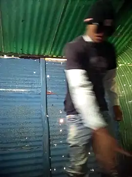 Snapshot of spittingpig1 chatting on March 16, 1:37 pm spittingpig1 online show from March 16, 1:37 pm