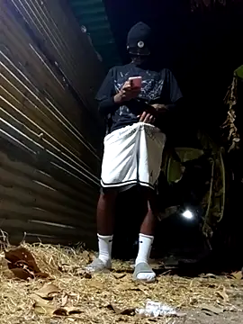 Snapshot of spittingpig1 chatting on March 27, 5:13 am spittingpig1 online show from March 27, 5:13 am