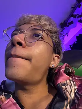 Snapshot of alejito_jeje chatting on March 20, 5:29 pm alejito jeje online show from March 20, 5:29 pm