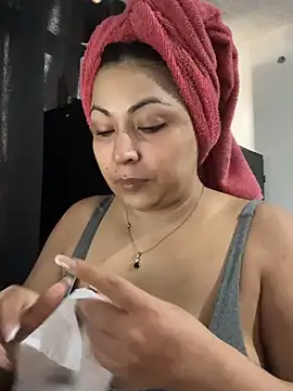 karlyprintt online show from July 8, 2:32 pm