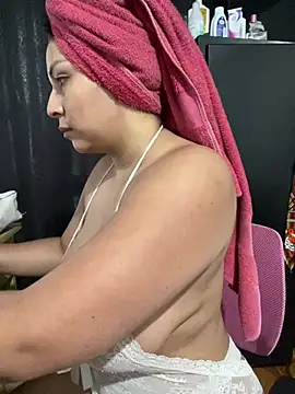 karlyprintt online show from July 25, 3:09 pm