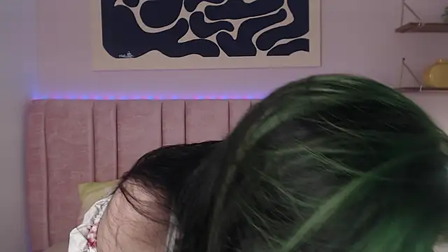 Snapshot of Liliith_Zeniith chatting on March 28, 8:08 pm Liliith Zeniith online show from March 28, 8:08 pm