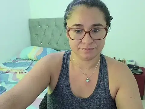 estrellajunior online show from May 29, 2:48 pm