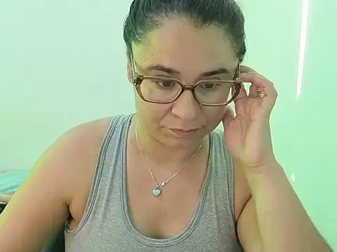 estrellajunior online show from July 16, 11:27 am