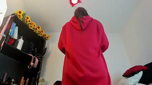 Snapshot of ItsAmara chatting on March 24, 1:27 pm ItsAmara online show from March 24, 1:27 pm