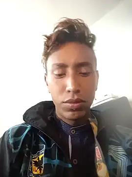 Elaris Vyxoria  online show from March 19, 2:26 am