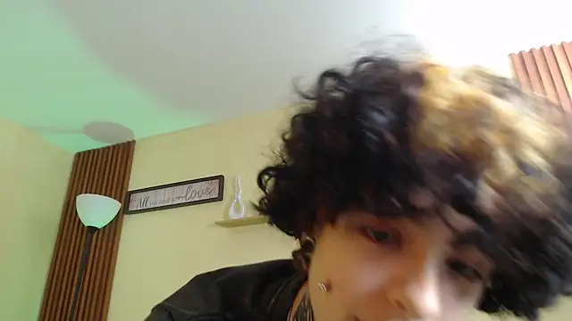 JuneBlake  online show from March 18, 2:42 pm