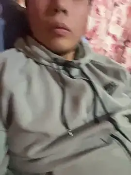 DanielZz69 online show from March 20, 2:27 am