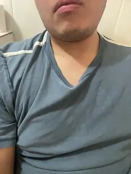 DanielZz69 online show from April 25, 11:57 pm