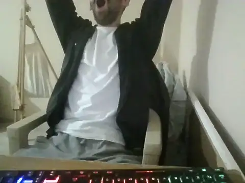 Bigfeet47dikcis17 online show from March 20, 7:30 pm