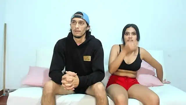 bichslutsgirls online show from March 31, 10:54 pm