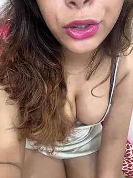 Snapshot of Snowygirl11 chatting on June 21, 9:06 pm Snowygirl11 online show from June 21, 9:06 pm