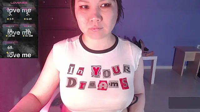 Snapshot of Sweet_Emilynn chatting on March 25, 5:30 pm Sweet Emilynn online show from March 25, 5:30 pm