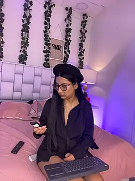 Snapshot of Gretel_Streit chatting on April 13, 3:34 am Gretel Streit online show from April 13, 3:34 am
