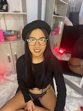 Snapshot of Gretel_Streit chatting on April 30, 3:35 am Gretel Streit online show from April 30, 3:35 am