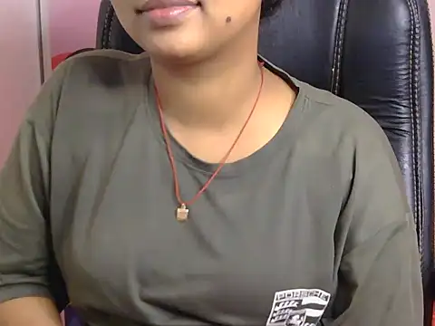 Snapshot of prime_girl chatting on March 13, 9:49 am prime girl online show from March 13, 9:49 am