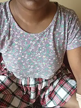 Snapshot of Maya-Tamil chatting on May 25, 9:37 am Maya-Tamil online show from May 25, 9:37 am