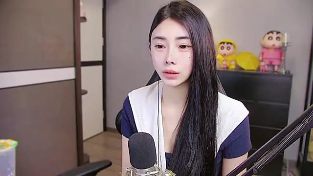 XiaoYuBao- online show from April 19, 6:10 pm