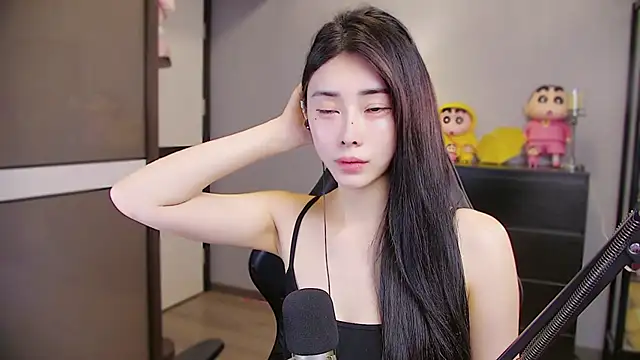 XiaoYuBao- online show from May 16, 7:45 pm