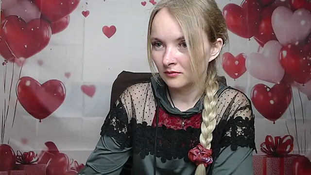 Snapshot of Nic0leDreams chatting on March 24, 6:13 pm Nic0leDreams online show from March 24, 6:13 pm