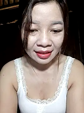 Yiyi102300 online show from April 27, 11:47 pm