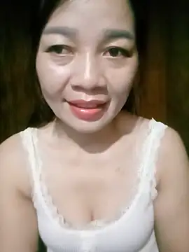 Yiyi102300 online show from May 22, 1:50 pm