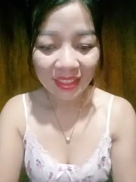 Yiyi102300 online show from June 7, 10:35 pm