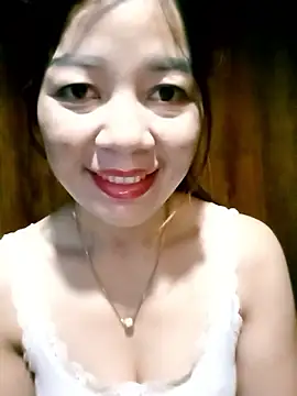 Yiyi102300 online show from June 11, 12:32 am