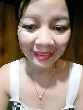 Yiyi102300 online show from June 14, 2:24 am