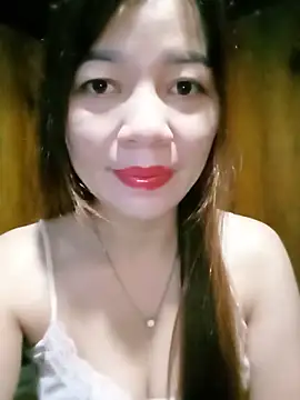 Yiyi102300 online show from June 15, 11:07 pm