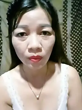 Yiyi102300 online show from June 30, 4:35 am