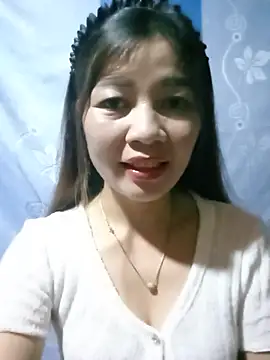 Yiyi102300 online show from July 1, 1:34 pm