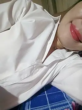 Yiyi102300 online show from July 11, 11:17 pm
