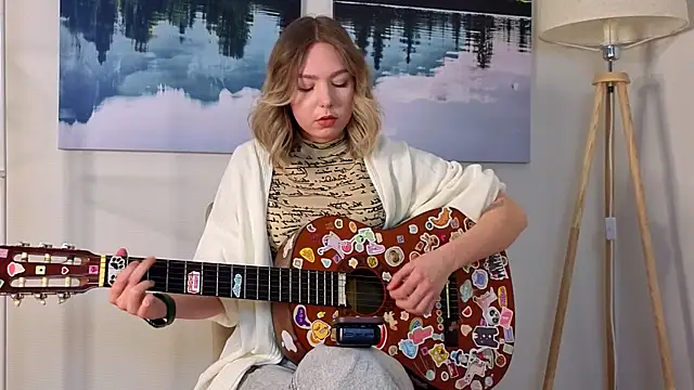 Snapshot of DottyTaliaferro chatting on March 18, 8:17 am DottyTaliaferro online show from March 18, 8:17 am