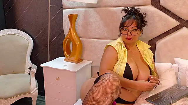 Snapshot of GalileaMoure chatting on March 20, 12:21 pm GalileaMoure online show from March 20, 12:21 pm