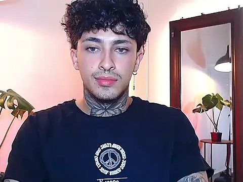 Snapshot of stevennavarro chatting on March 22, 2:04 am stevennavarro online show from March 22, 2:04 am