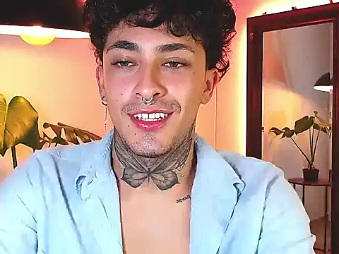 Snapshot of stevennavarro chatting on March 27, 12:16 am stevennavarro online show from March 27, 12:16 am